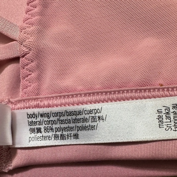 Victoria Sport Ballet Pink Size Medium Strappy Sports Bra - Picture 12 of 14